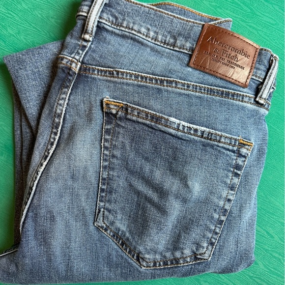 Great condition Rustin skinny athletic jeans by A & F. - Picture 4 of 4